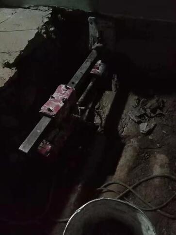 河北冀州路面砼破损修复方法防撞墙拆除