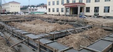 专业房屋顶升平移建筑物整体大位移顶升技术房屋平移顶升纠偏、